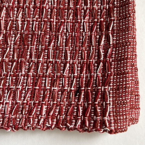 Red and White 4 Woven Placemats Bundle of 4 NWOT - Picture 2 of 7